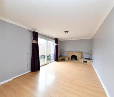 3 bedroom terraced house to rent - Photo 1