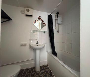 Studio Flat, Wakefield Road, N15 - Photo 3