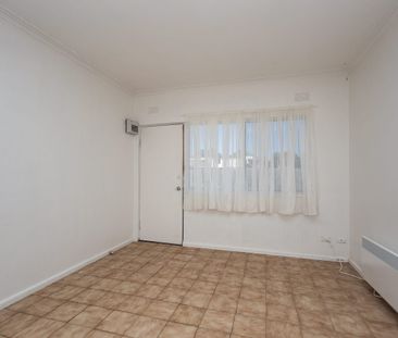 DON'T JUDGE A BOOK BY IT'S COVER! - Photo 2