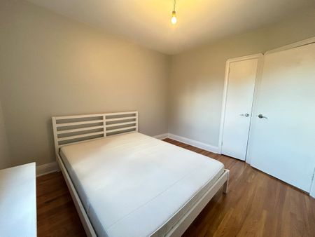 For Lease - 252 Viewmount Avenue, Toronto, Ontario - Photo 5