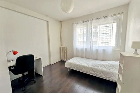 Location Appartement 4 pièces Meublé 73m² HEROUVILLE ST CLAIR 14200 - Photo 3