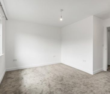 3 bedroom end of terrace house to rent - Photo 5