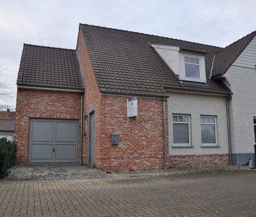 Gezellige en zeer verzorgde woning met drie slaapkamers, garage en ... - Photo 3