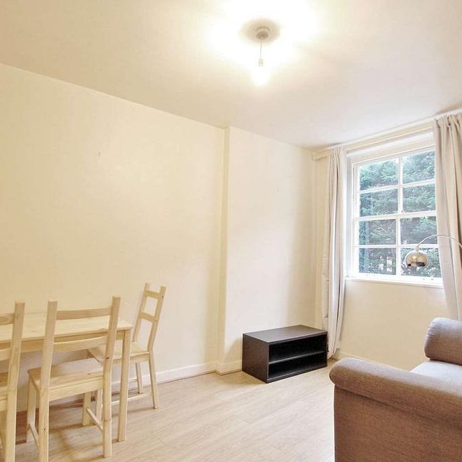 1 bedroom flat to rent - Photo 1