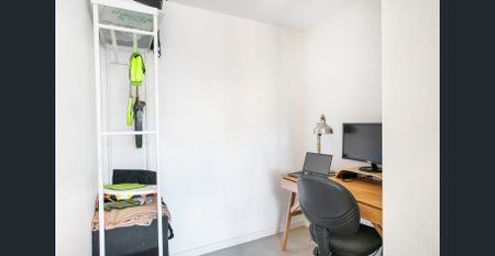 New furnished apartment in building w/ rooftop - Photo 3