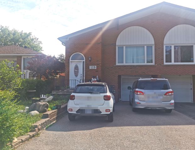 For Lease - 119 Shawnee Circle, Toronto, Ontario - Photo 1