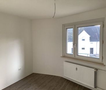 Neue Wohnung, neues Glück! Bezugsfertige 3 Zimmer-Wohnung mit Einba... - Photo 1