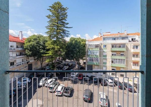 2 Bedroom Apartment with balcony, Belém, Lisboa