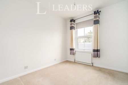 2 bedroom house to rent Alexandra Road, AL1 - Photo 2