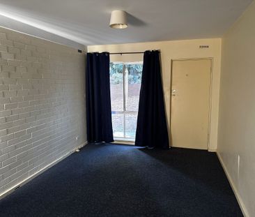 Easy Maintenance One Bedroom Unit in Central Location! - Photo 2