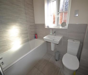 3 Bedroom Semi Detached To Let - Photo 6