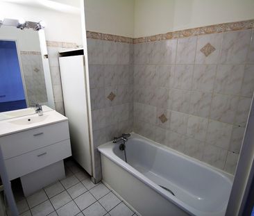 Location Appartement 1 pièce 31m² - Photo 3