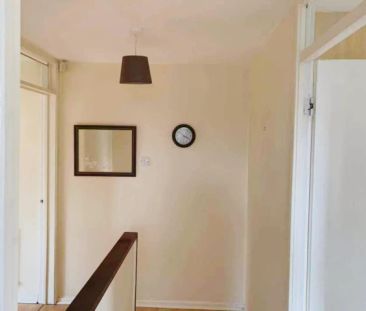 room 2 - Photo 6