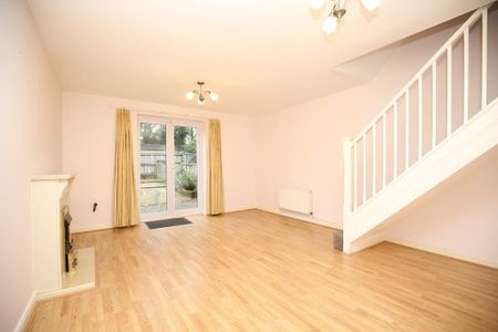 2 bedroom semi-detached house to rent - Photo 2