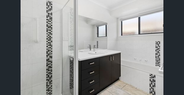 QUIET LOCATION & POSITION PERFECT - Photo 1