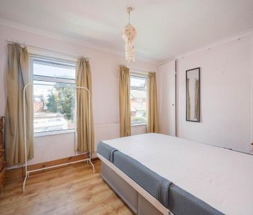 29 Delhi Parade, Belfast, BT7 3AU - Photo 6