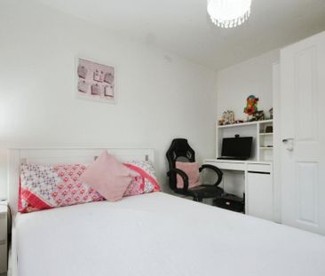 3 bedroom detached house to rent - Photo 6