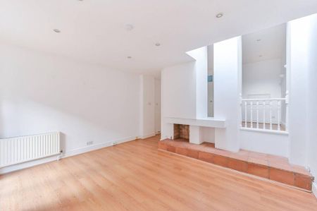 4 bedroom terraced house to rent - Photo 3