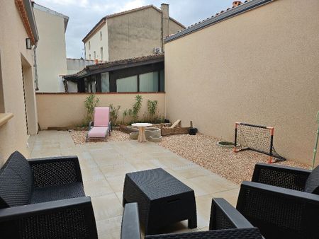 Location maison 4 pièces, 140.00m², Gaillac - Photo 5