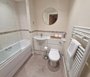 Kings Road, SA1 8PY, Swansea - Photo 5