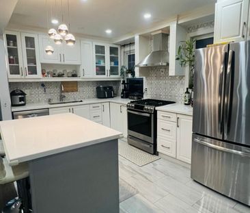 For Lease - 30 Gentian Drive, Toronto, Ontario - Photo 2