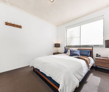 Renovated Ground Floor in Quiet Position - Photo 5