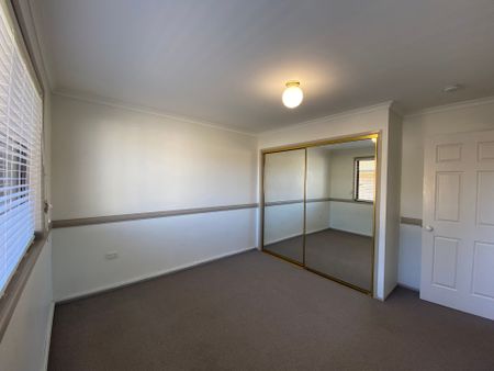 For Rent&comma; 2 Bedroom Unit - &dollar;450 Per Week Increasing to &dollar;470 Per Week from 11&sol;06&sol;25 - Photo 3