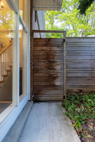 For Lease - 96 Glen Davis Crescent Unit# lower, Toronto, Ontario - Photo 2