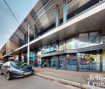 Hotel living right in the action! - Photo 5