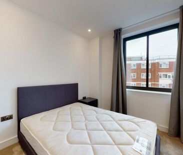 3 bedroom flat to rent - Photo 5