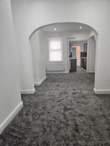 2 bedroom house to rent - Photo 2