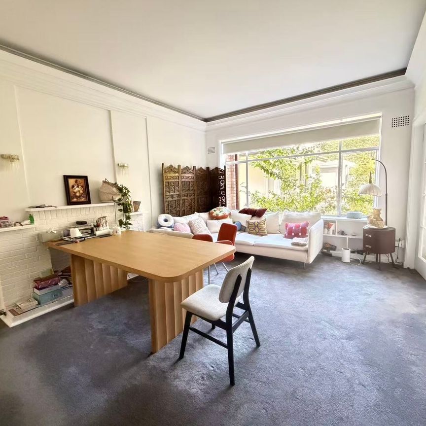 Double Bay - Photo 1
