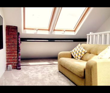 3 Bed Terraced House, Edgehill Street, RG1 - Photo 1