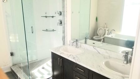 For Lease - 48 Crestridge Drive, Vaughan, Ontario - Photo 4