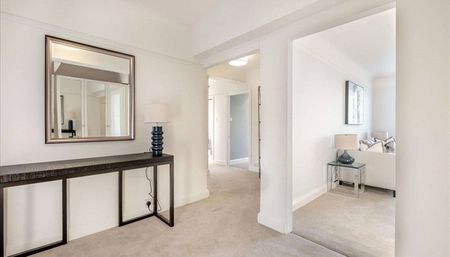 Fulham Road, London - Photo 5