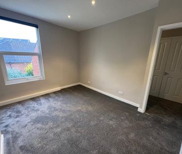 3 bedroom terraced house to rent - Photo 6