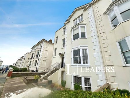 3 bedroom flat to rent - Photo 5