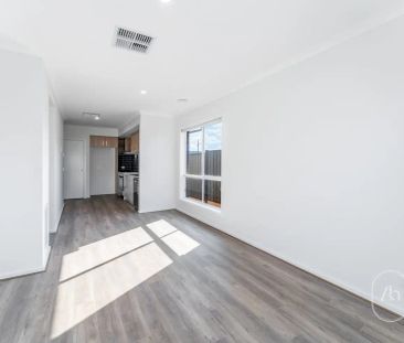 “Modern Comfort and Convenience in Prime Truganina Location I Brand... - Photo 6