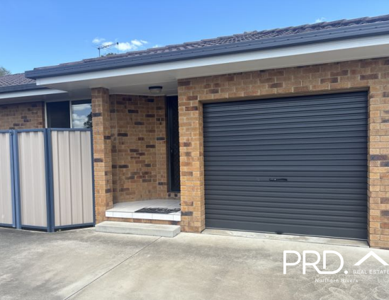 Tidy Unit in Quiet Location - Photo 1