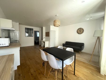 Location Appartement 2 pièces 59m² - Photo 2