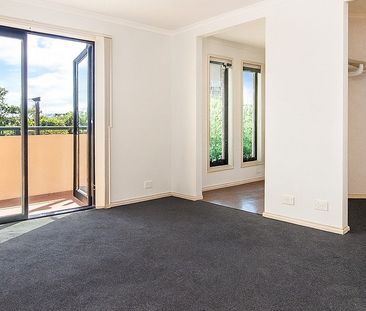 Thinking of selling? Contact our agent - Photo 1