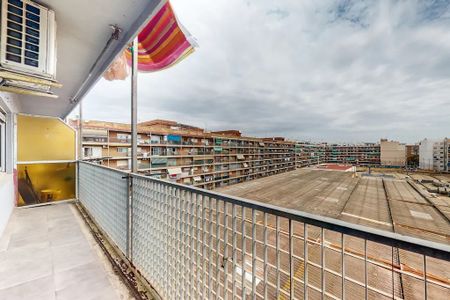 Avinguda del Port, Valencia, Valencian Community 46021 - Photo 4