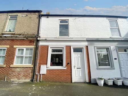 2 bed terraced house to rent in NE61 - Photo 3