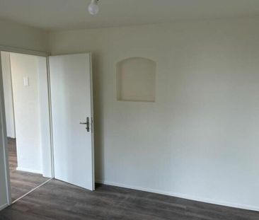 Modern renovated 3.5-room apartment on the ground floor - Photo 4