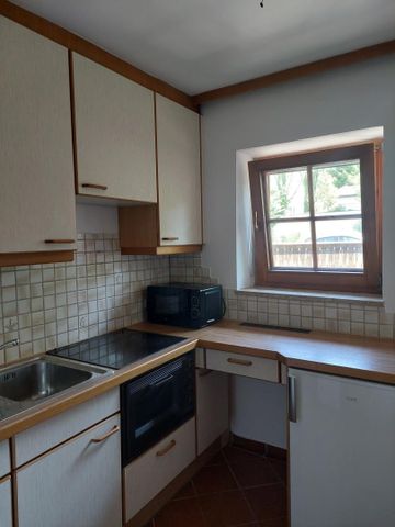 1 Zimmer Wohnung mit Balkon und Parkplatz - Photo 2