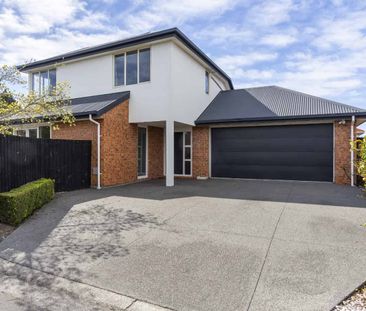 Spacious three bedroom townhouse. - Photo 5