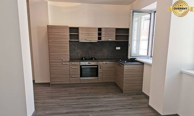 Na prenájom 2-izbový byt - Nové Zámky - Photo 1