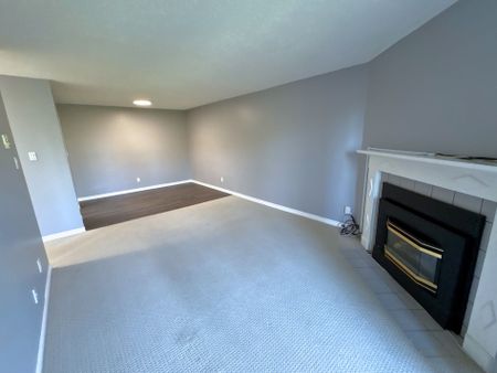 For Lease - 739 Deveron Crescent Unit# 207, London South, Ontario - Photo 2
