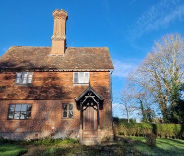 2 bedroom semi-detached house to rent - Photo 2