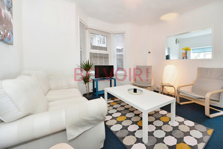 4 bedroom terraced house to rent - Photo 3